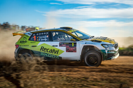 José Antonio “Cohete” Suárez y Alberto Iglesias cierran la temporada con un colofón brillante en la Carrera de Campeones de Utiel