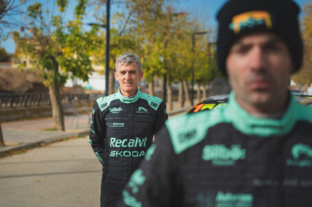 Škoda proporciona un mono muy especial a los Supercampeones José Antonio “Cohete” Suárez y Alberto Iglesias Pin para celebrar el título del S-CER
