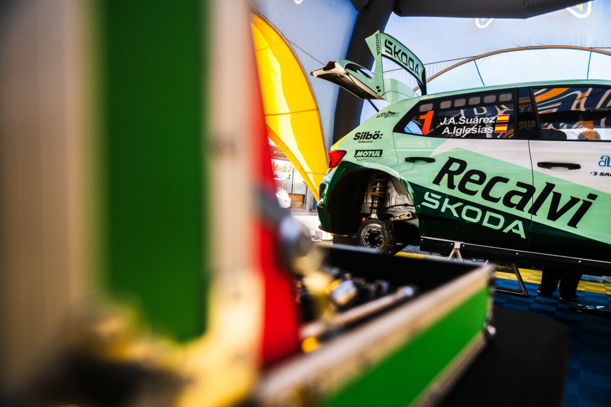 José Antonio “Cohete” Suárez y Nuria Pons, preparados para el Rally Sierra Morena