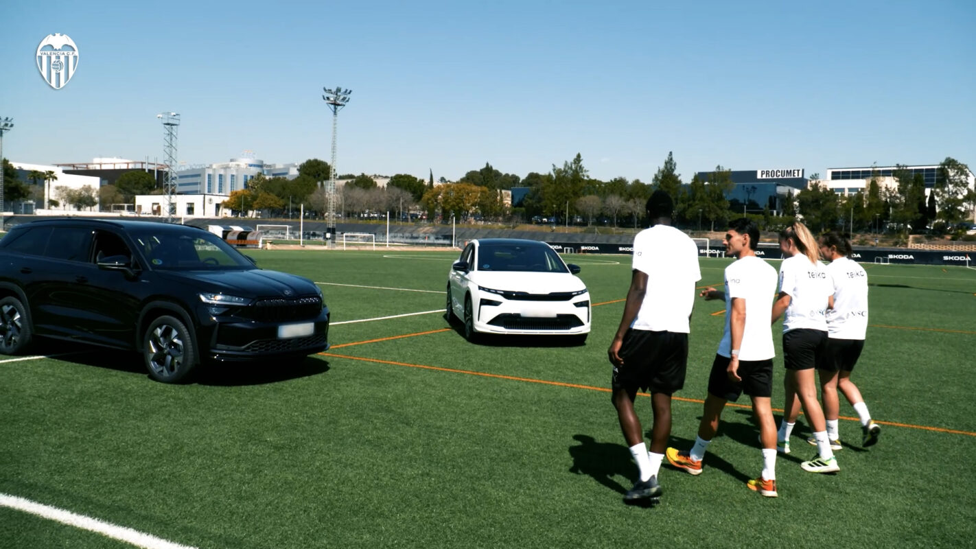 Škoda renueva la flota oficial del Valencia CF con los nuevos Enyaq Coupé y Kodiaq