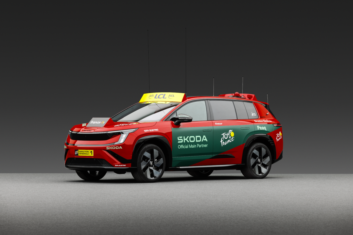 Škoda Auto celebra 23 años como socio principal del Tour de Francia; el nuevo Škoda Peaq ejercerá como ‘Coche Rojo’