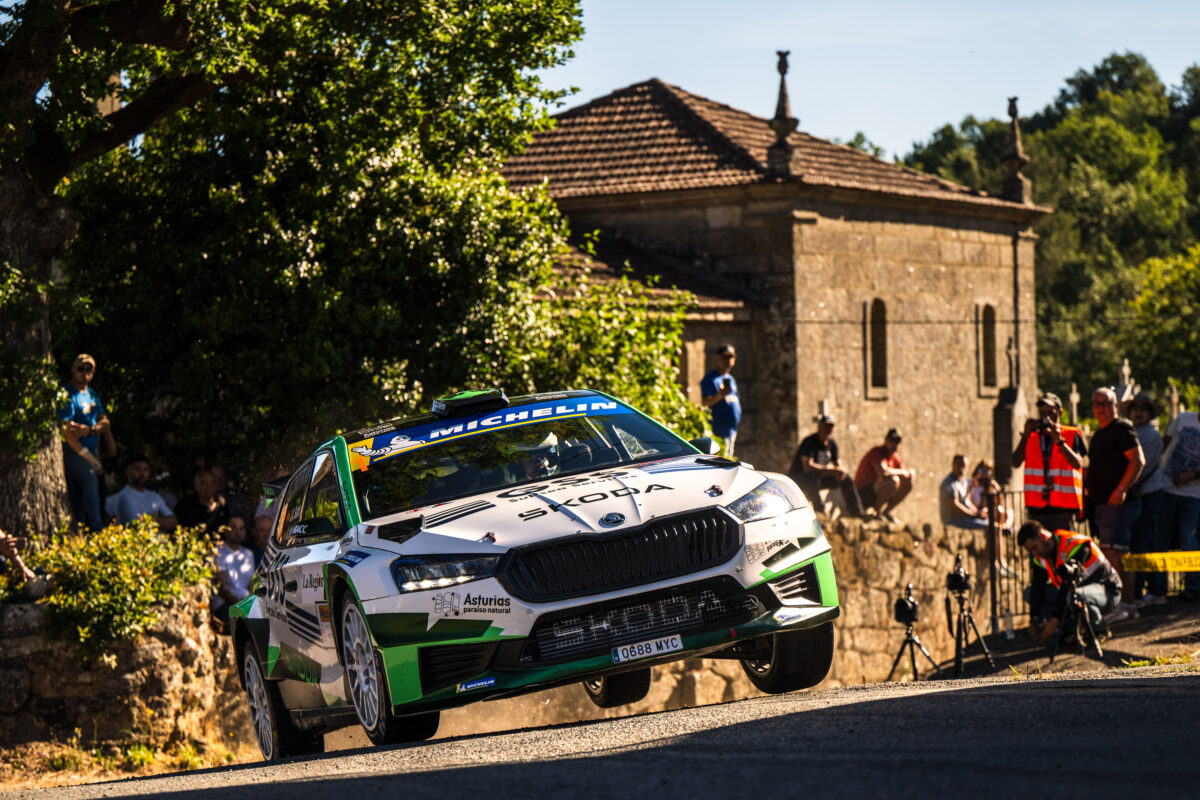 José Antonio “Cohete” Suárez y Alberto Iglesias Pin refuerzan su liderato en el Rally de Ourense