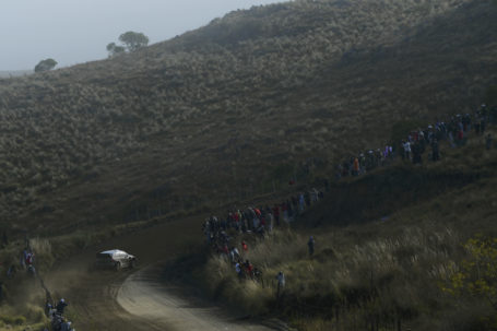 LOS PILOTOS DE VOLKSWAGEN SEGUNDOS Y CUARTOS EN EL RALLYE DE ARGENTINA