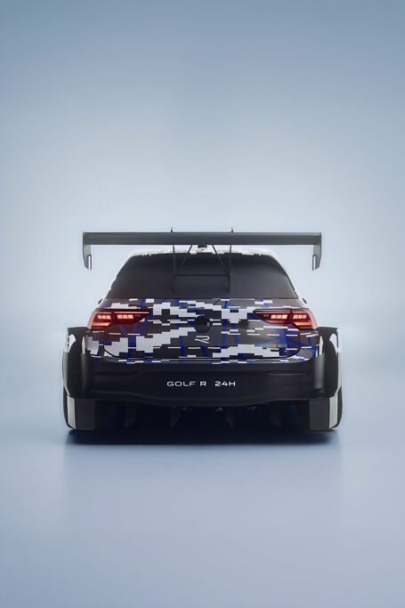 Golf R