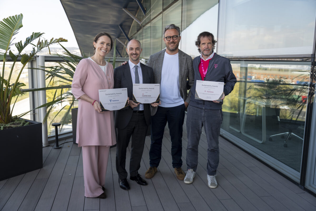 Volkswagen Group España Distribución distingue a Cuatrecasas, Telefónica y T-Systems como sus proveedores más sostenibles